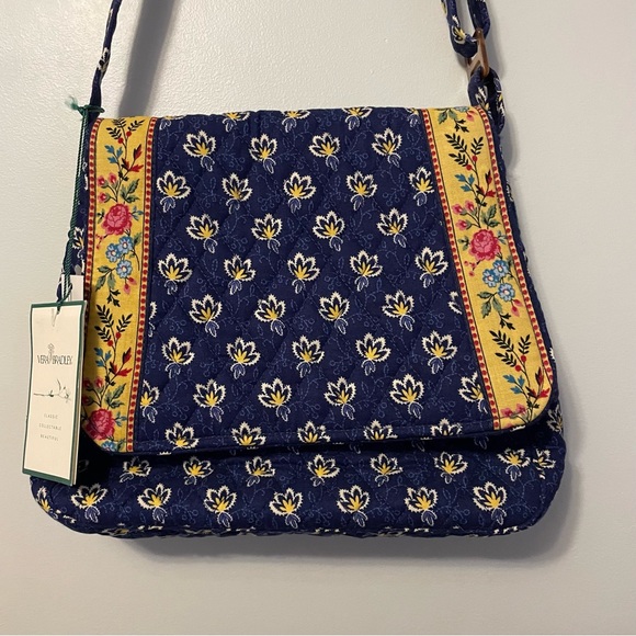 Vera Bradley Cross Body Bag Floral Navy/ Yellow New - Picture 3 of 14